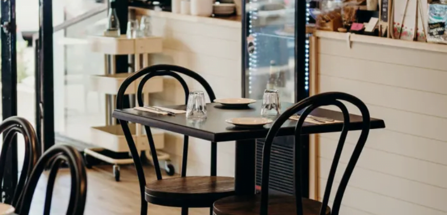 Ideally Located Restaurant & Pizzeria in Nelson Bay. Long-Established. Excellent Fitout!