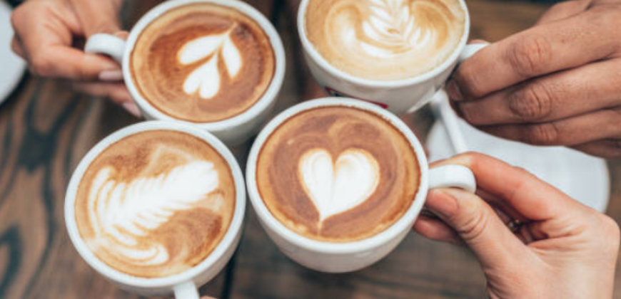 Renowned Café in Popular Hills Area, Short Trading Hours, High Profits