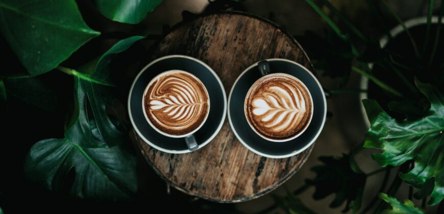 Renowned Café in Popular Hills Area, Short Trading Hours, High Profits