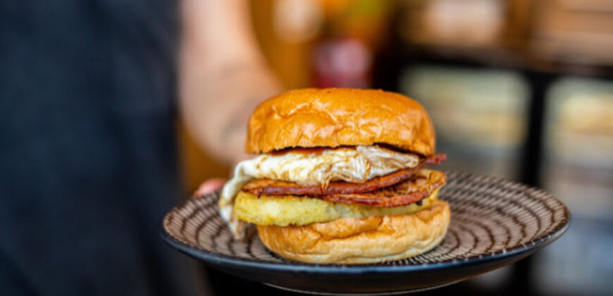 Specialty Cafe/Coffee Bar Franchise In Prime Location, Low Rent, Easy Operation