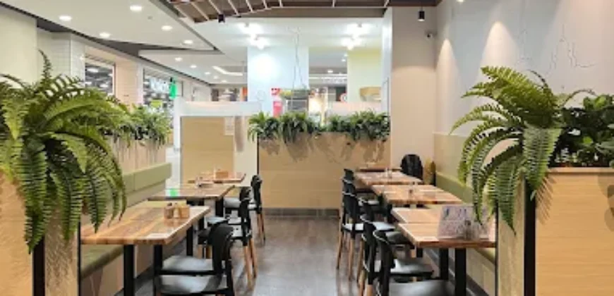 Best-Looking, Top-Rated Café with Kids’ Play Area in Bustling QLD Shopping Centre